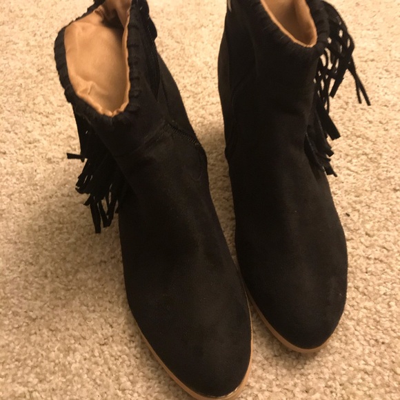Bohemian Fringe Black Vegan Suede Ankle Boots - Picture 5 of 9